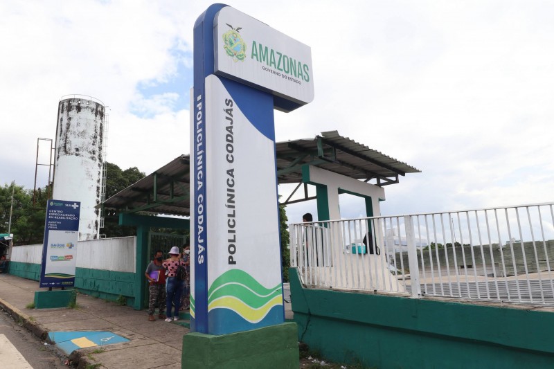 AGE doa equipamentos eletrônicos ao Movimento República de Emaús