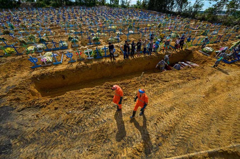 Alvaro Dias homenageia Dom Paulo Evaristo Arns