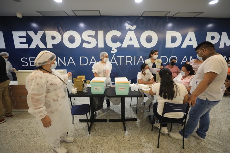 Vacina Amazonas: primeiro dia de campanha em shoppings mobiliza a população