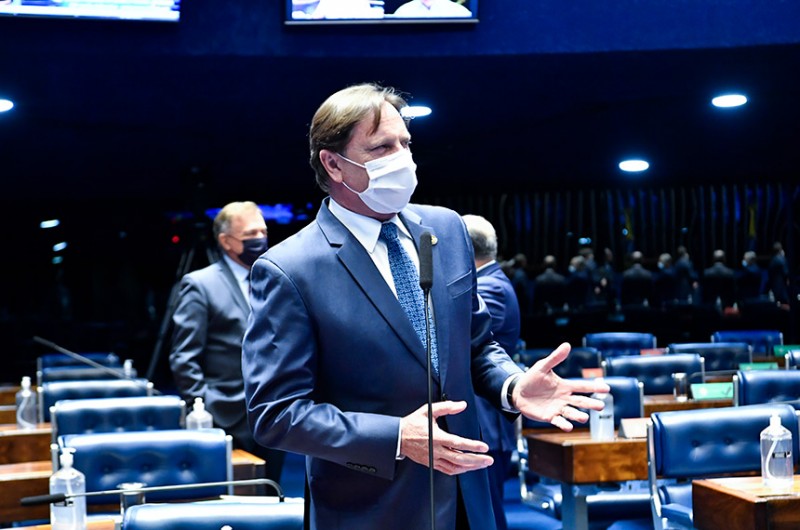 Ribeirinhos da Ilha Grande recebem orientação da Emater sobre gestão ambiental