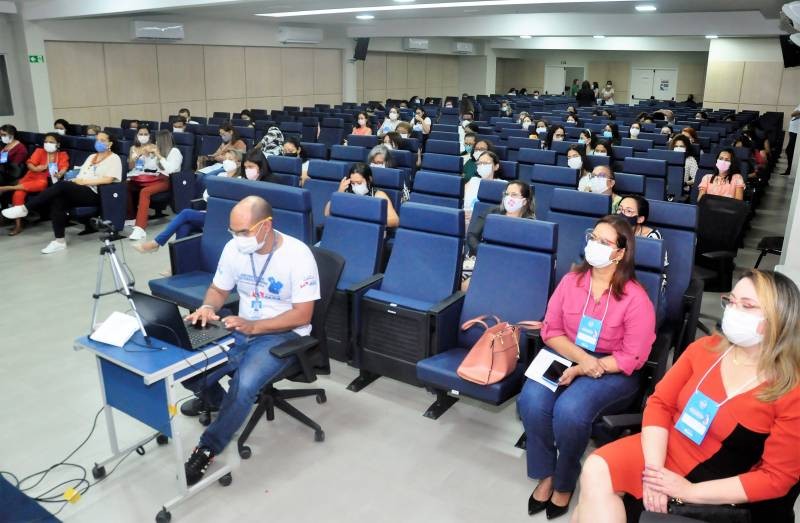 Sespa capacita profissionais para evitar transmissão de ISTs da gestante para o bebê