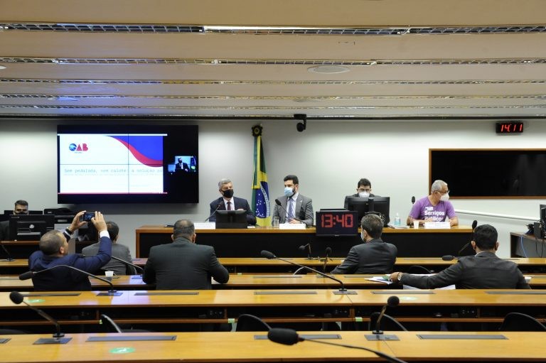 Debatedores criticam PEC dos precatórios durante audiência na Câmara