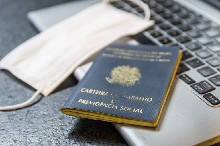 Estado recebe mais vacinas e anuncia início da aplicação da dose de reforço