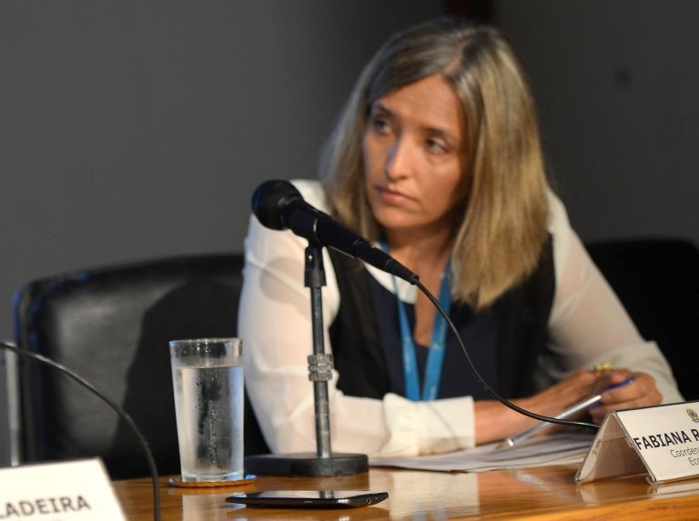 Projeto proíbe bancos de cobrarem tarifa de Pix realizado por pessoas naturais e MEIs