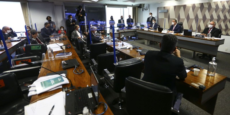 CPI da Covid aprova relatório e pede indiciamento de 80 pessoas