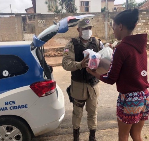 BCS de Nova Cidade doa 400 kg de alimentos a famílias carentes