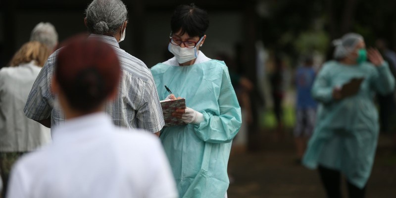 Comissão aprova punição para motorista que divulgar infração gravíssima em rede social