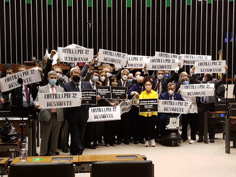 Anvisa recomenda quarentena ao presidente e comitiva brasileira