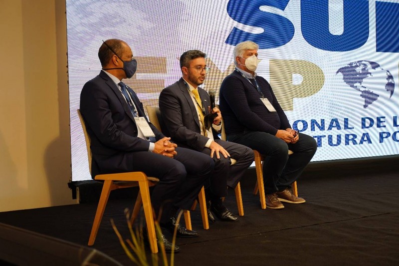 Comissão aprova projeto que prevê atendimento ininterrupto durante o expediente em órgãos públicos