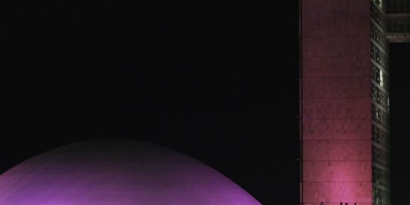 Iluminação especial do Senado homenageia a criação do estado do Tocantins