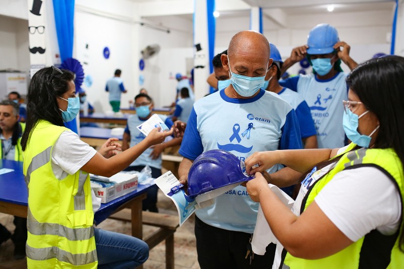 UGPE realiza ação em alusão ao Novembro Azul, em canteiro de obra do Prosamin+