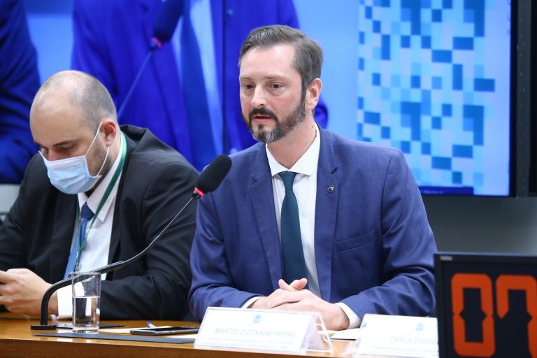 Paraná receberá 135 mil testes em programa de detecção e bloqueio de casos da Covid-19