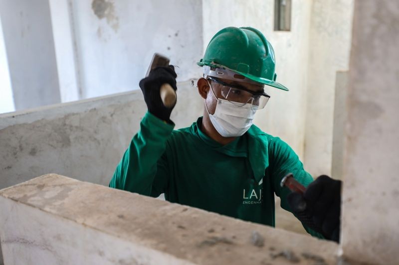 Obras avançam em 80 unidades habitacionais no Conjunto Riacho Doce I