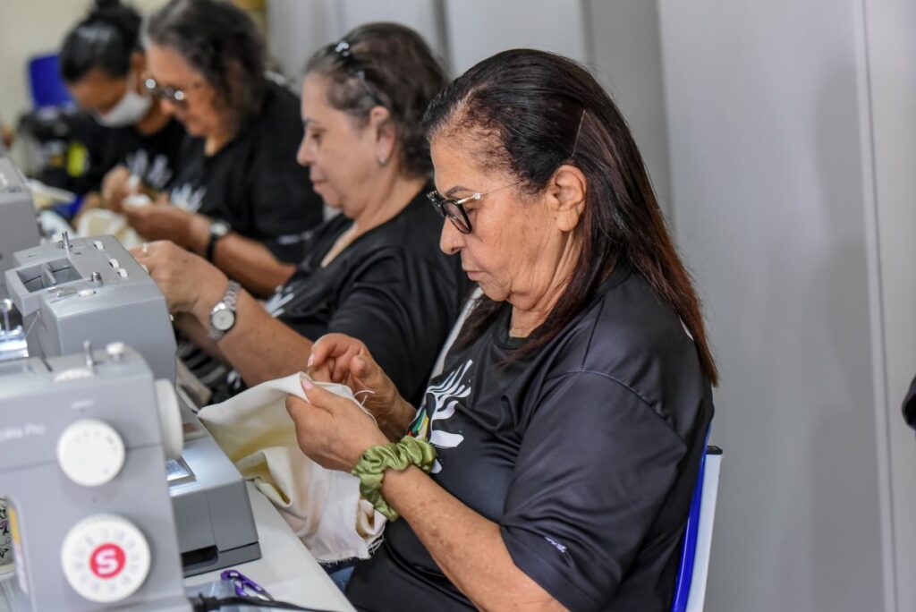 Projeto Flores do Cerrado abre inscrições para curso gratuito de costura e bordado em Samambaia