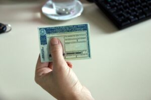 Mais de 6 mil condutores têm o direito de dirigir suspenso no DF