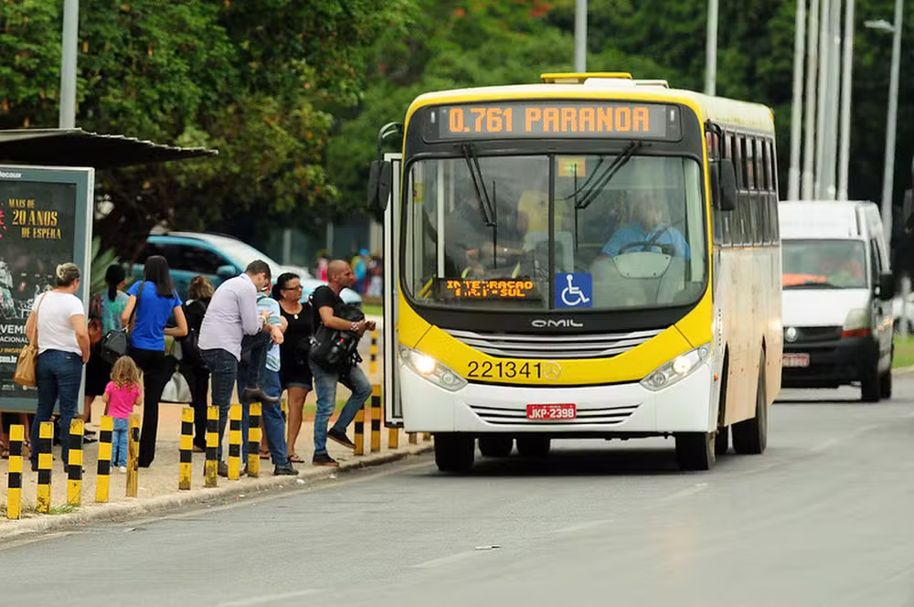 Rodoviários entram em greve nesta segunda no DF, mas Justiça exige 80% da frota nos horários de pico