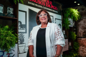 Jornalista lança em Brasília livro de bastidores da Procuradoria da Bahia